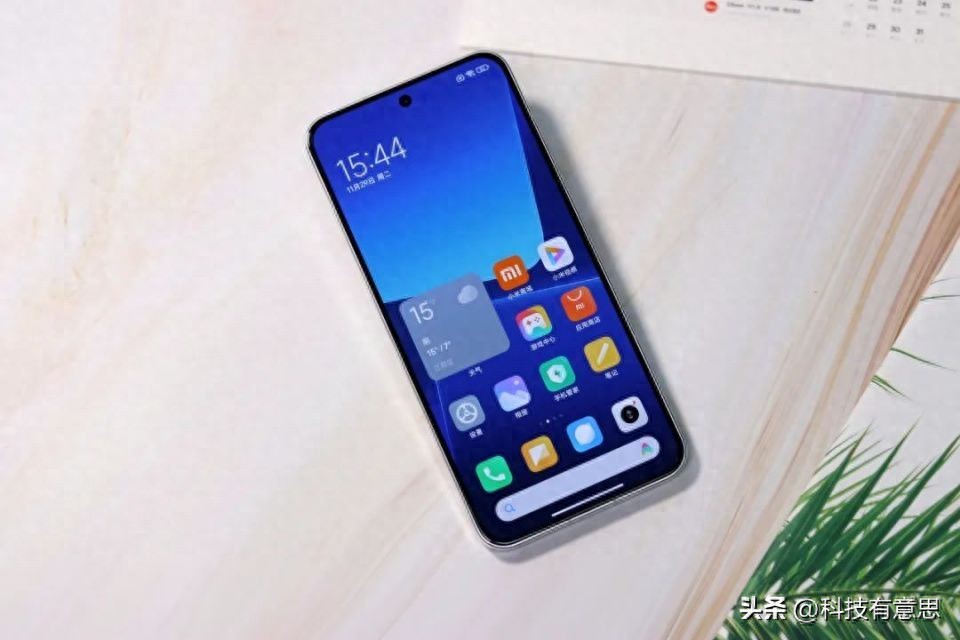 小米手机系统更新在哪里找到？手持小米13给大家详解（不看后悔）小米手机的更新系统在哪，