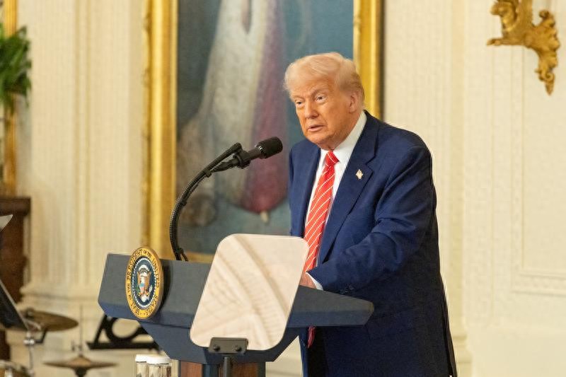 美欧贸易协定推高欧股期货与欧元，欧洲市场“舒缓式反弹”能持续多久？（深度揭秘）欧元美元指数走势图，