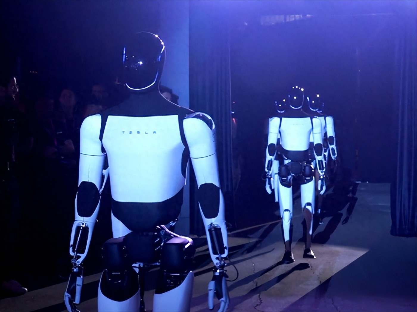 特斯拉机器人获得10,000台订单？马斯克抄底成功（学到了）特斯拉机器人获得10,000台订单?马斯克抄底成功了吗，