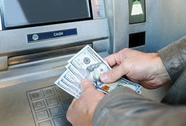 境外汇款遇难题？中转行扣款如何应对？（满满干货）境外汇款中转行扣费，